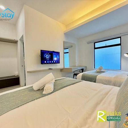 Modern Cave Guest House Walking Distance 5Mins To Jonker Malacca Bagian luar foto