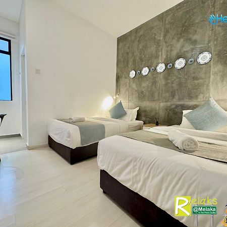 Modern Cave Guest House Walking Distance 5Mins To Jonker Malacca Bagian luar foto