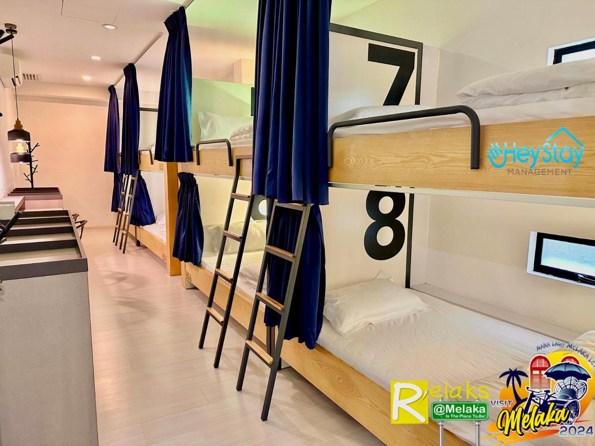 Modern Cave Guest House Walking Distance 5Mins To Jonker Malacca Bagian luar foto